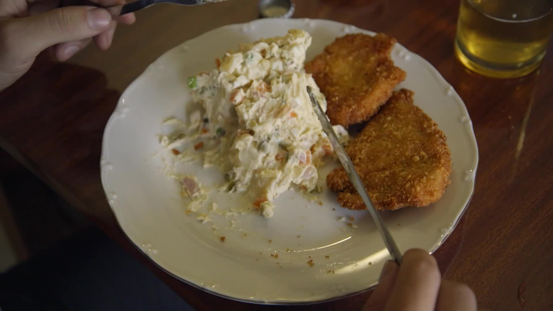 Trabantem z Indie až domů S01E07 14 2019 CZ dab 1080p Mistrovství světa v zírání mp4