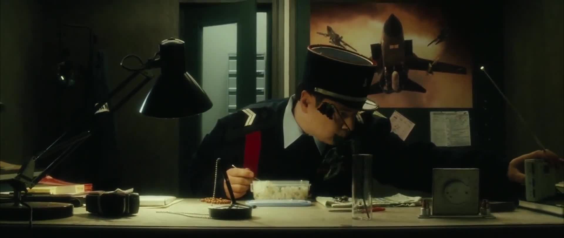 Crimson Rivers II Angels of the Apocalypse 2004 mp4