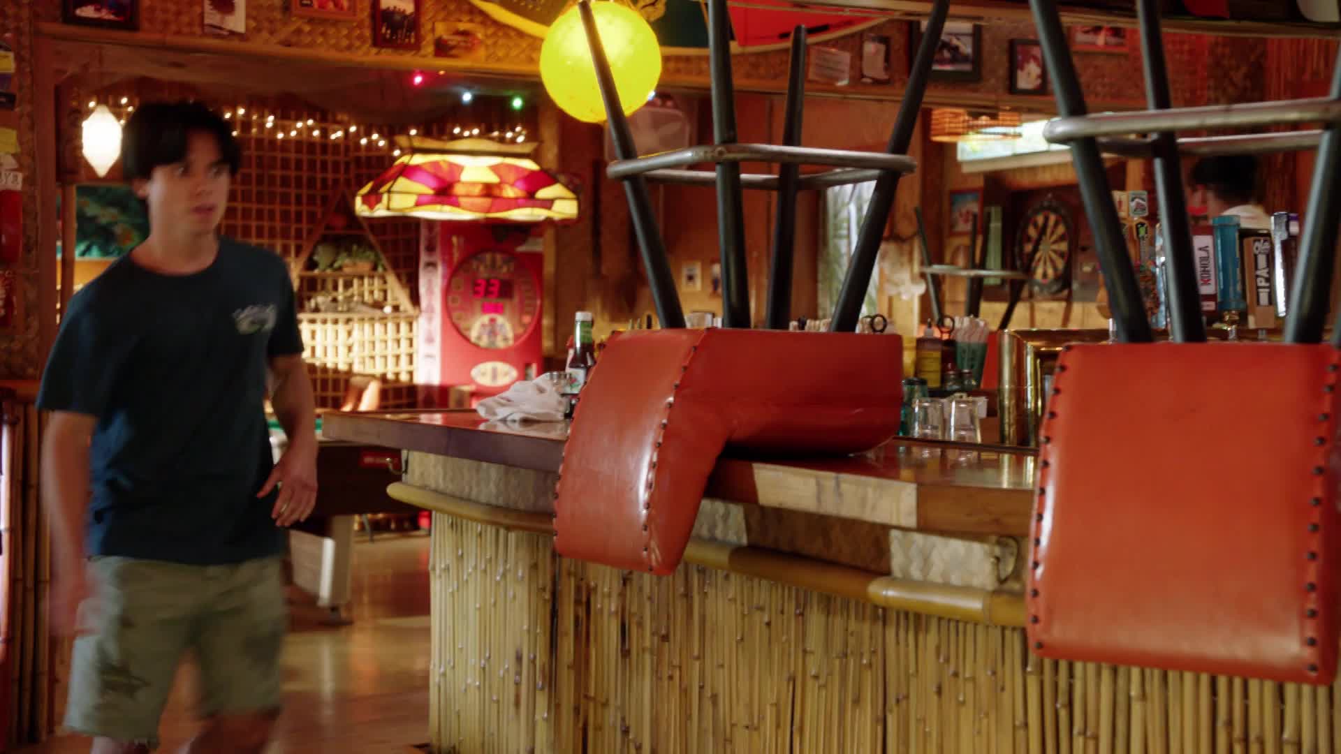 Magnum P I S04E12 20 2021 CZ dab 1080p Andělé někdy zabíjejí mkv