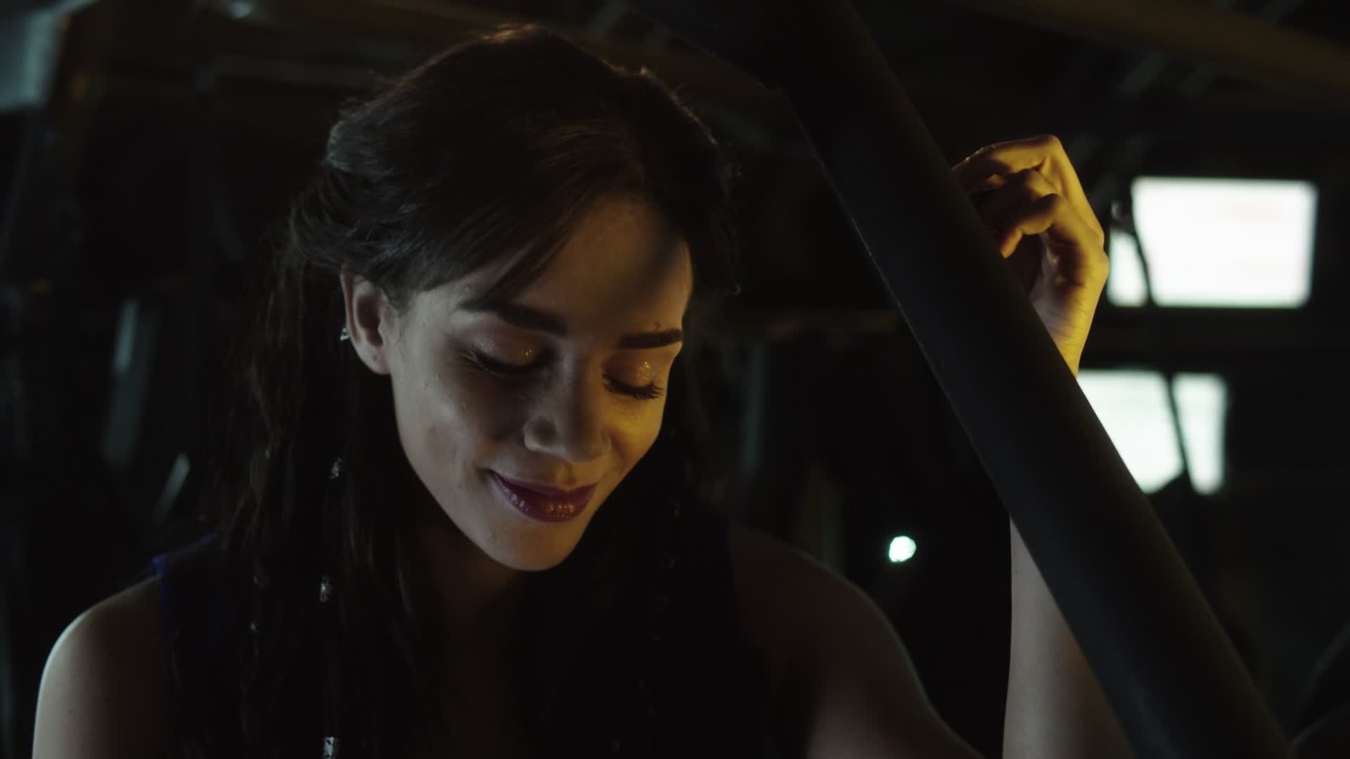 Killjoys Vesmírní lovci S02E08 10 2016 CZ dab 1080p Prastarý mnich mkv