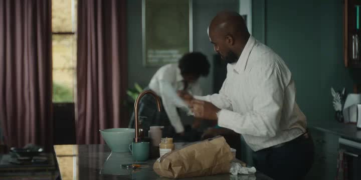 Spojka Liaison S01E02 Chaos (2023) thriller cztit mp4