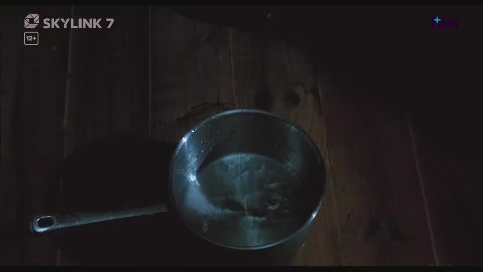 Podvodníci (Phil Collins, Hugo Weaving, Josephine Byrnes 1993 Komedie Krimi Thriller Hdtvrip 1080p ) Cz dabing mp4