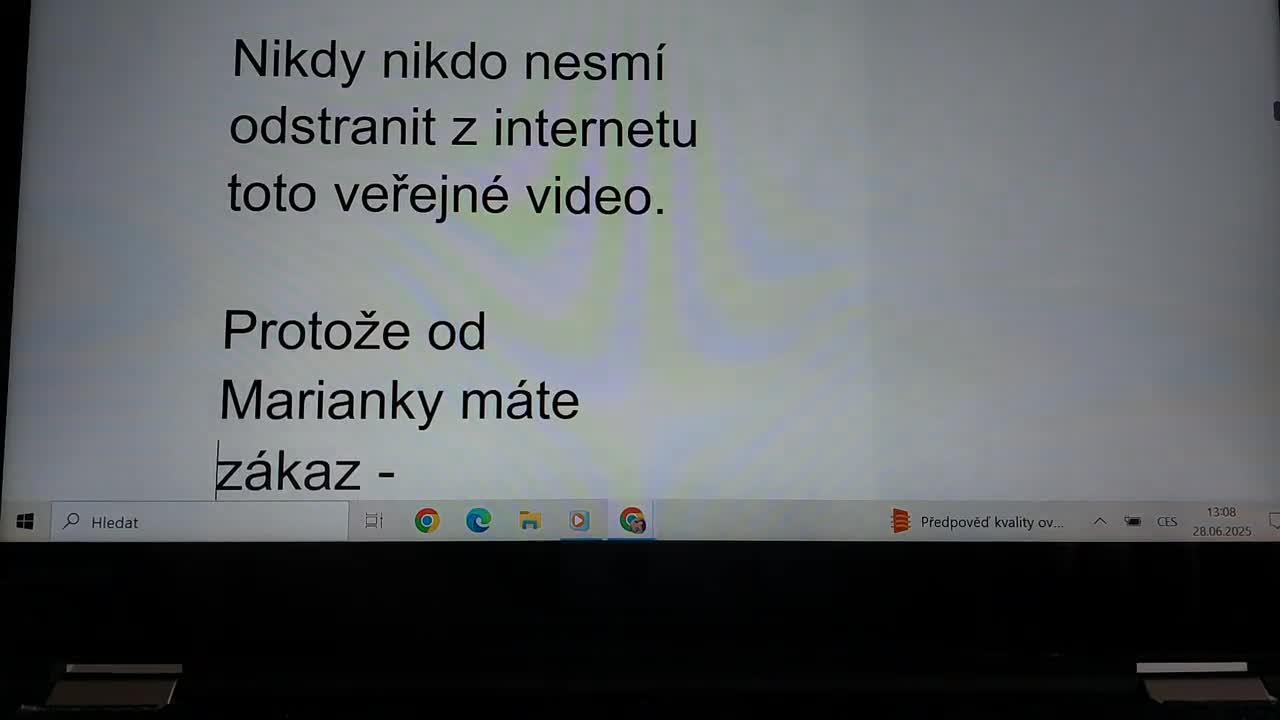 28 6 2025 princezna Marianka Mimapinková mluví s překladačem 6 mp4