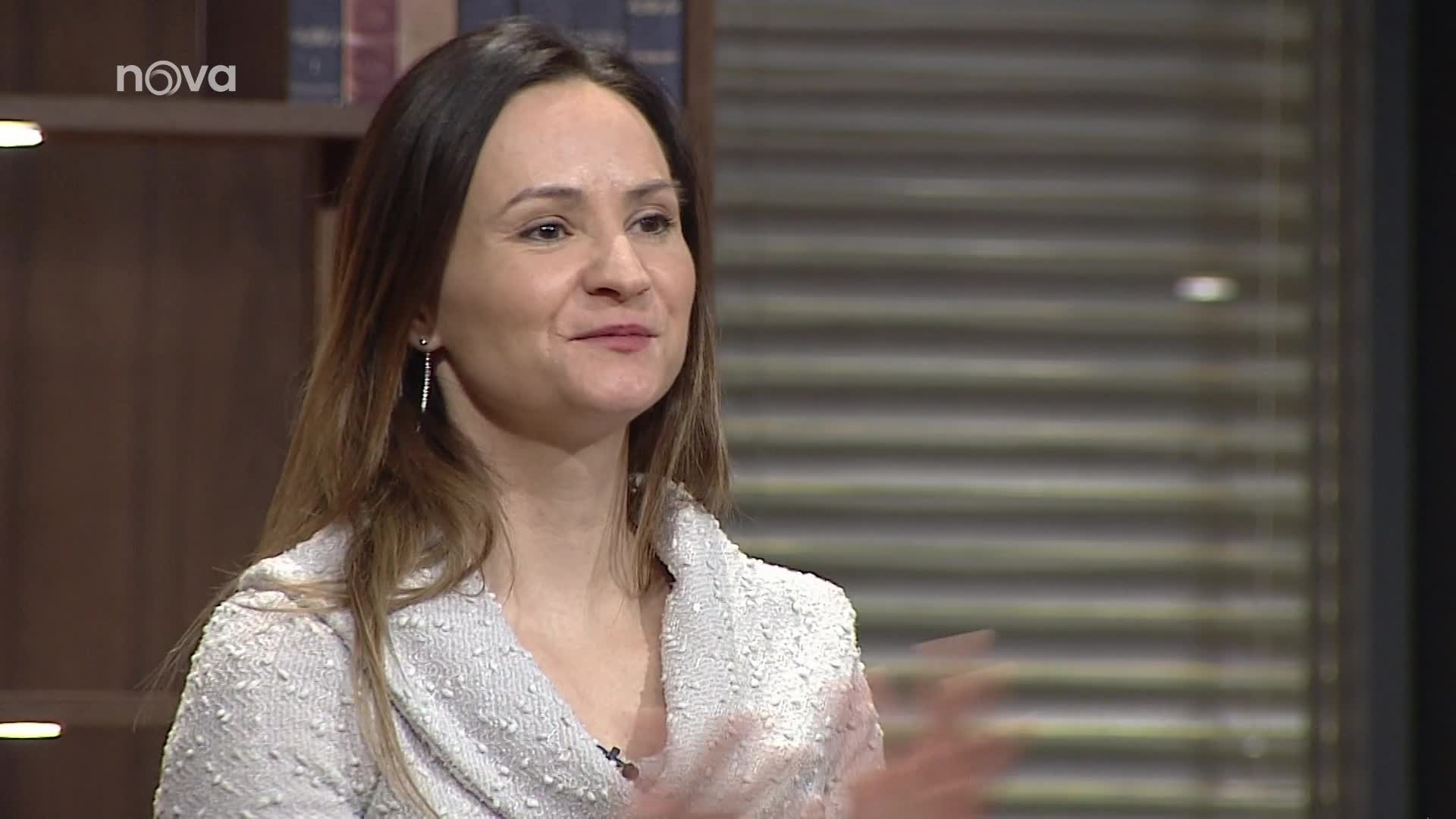 Soudy Kláry Slámové S01E12 63 2017 CZ dab 1080p Lady a tramp mp4