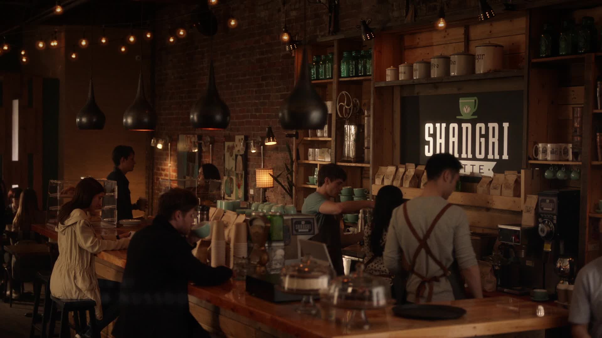 Z onoho světa S02E03 10 2018 CZ dab 1080p To není dobré mkv