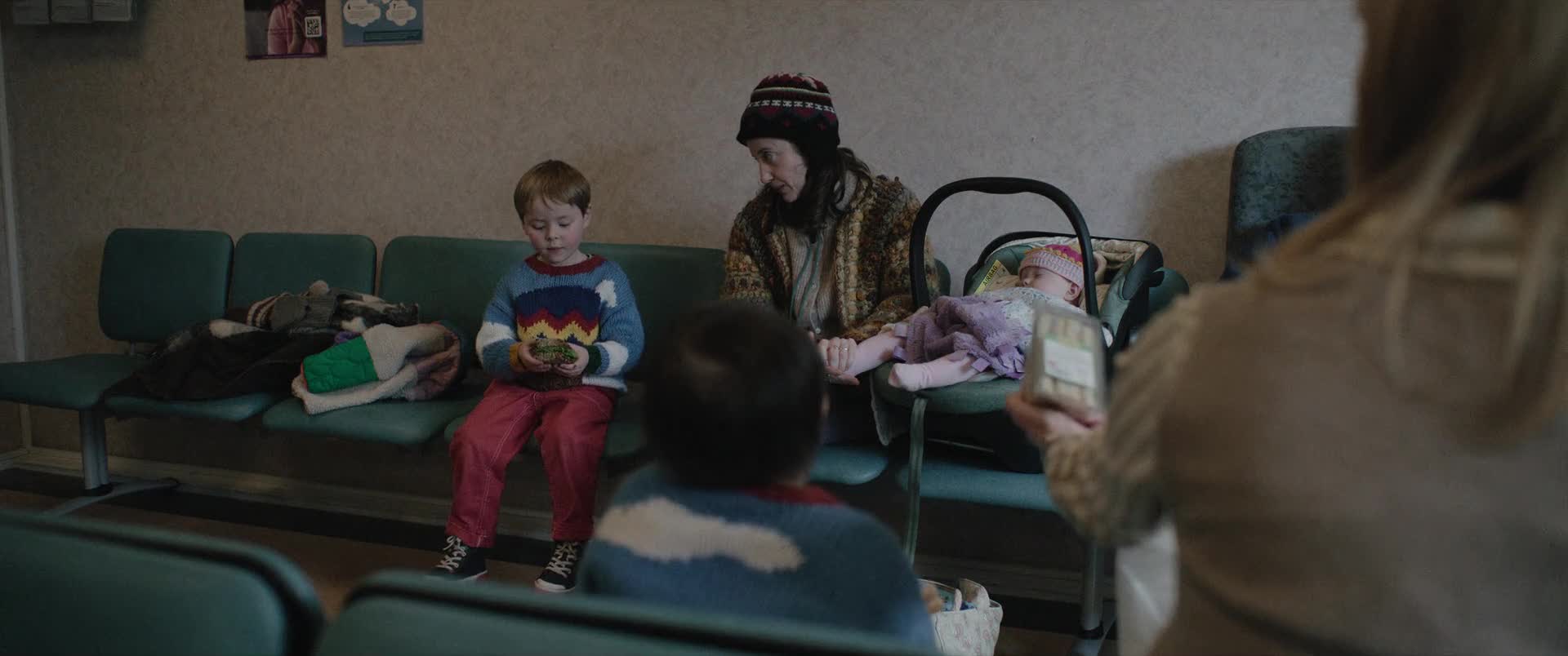 Sbohem June   Goodbye June 2025 1080p WEBRip x264 AAC5 1 CZ titulky mp4