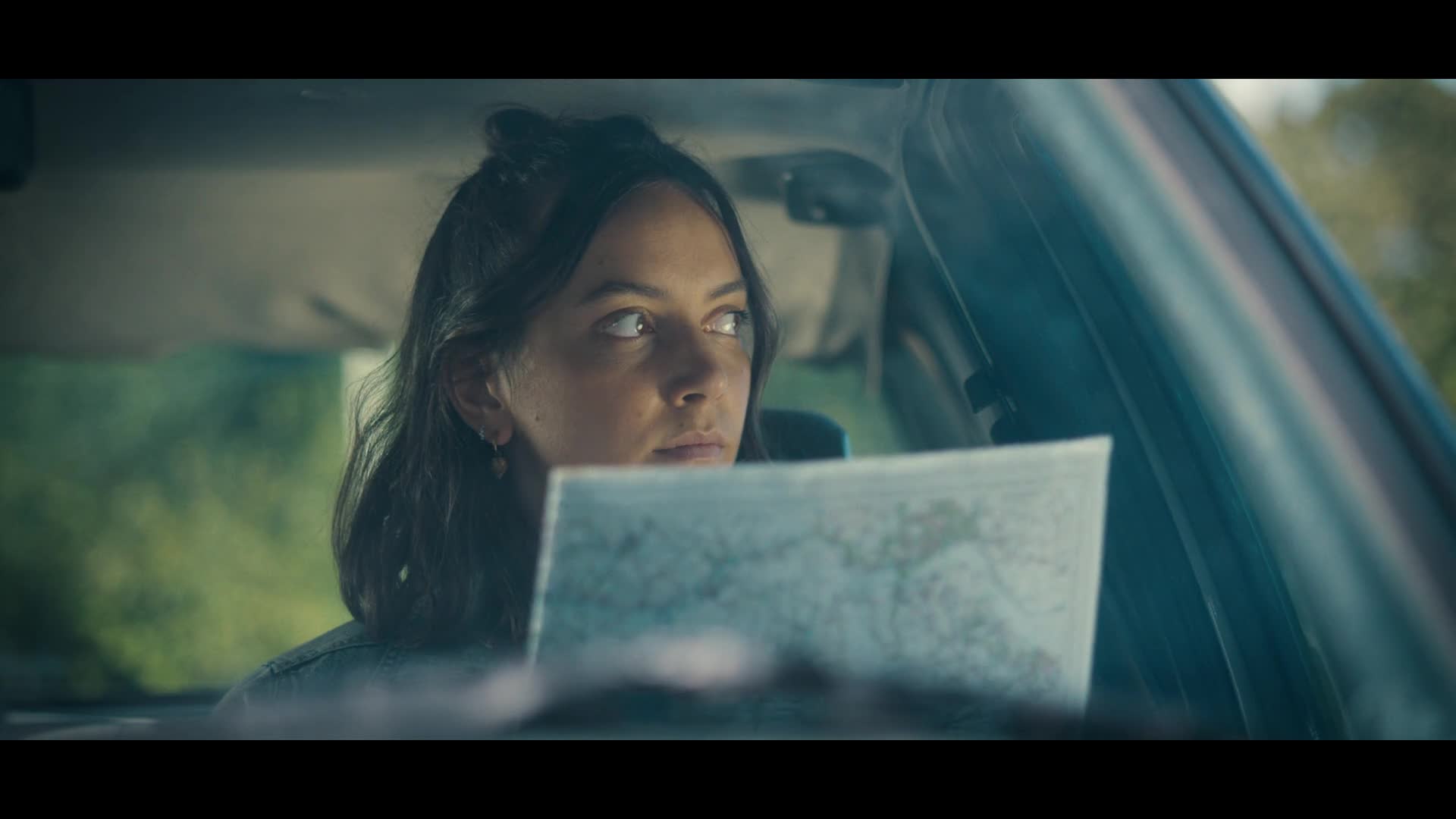 Na útěku S01E07 {2026} drama, mysteriózní AAC 5 1 1080p CZ dabing mkv