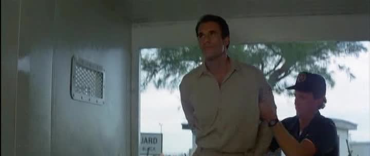 James Bond 16 Povolení zabíjet (1989) avi