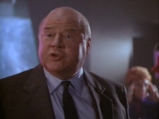 MacGyver 05x10 Carla a Roxy je jedna zena avi