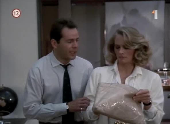 Měsíční svit 2x08 Portrét Maddie avi