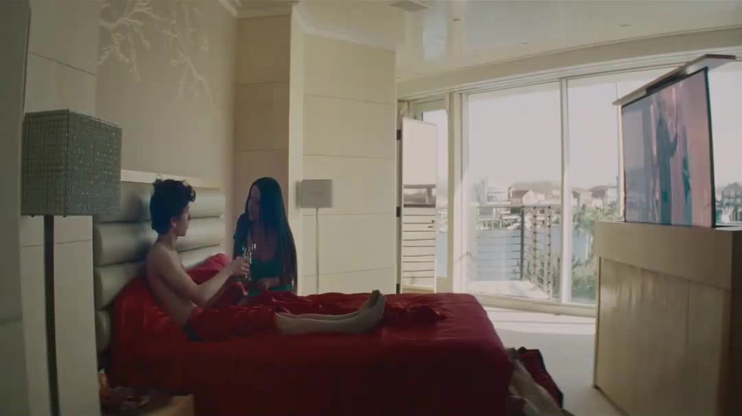 Anora (Mikey Madison,Mark Ejdelštejn,Jurij Borisov 2024 Komedie Drama Romantický Bdrip 1080p ) Cz dabing avi