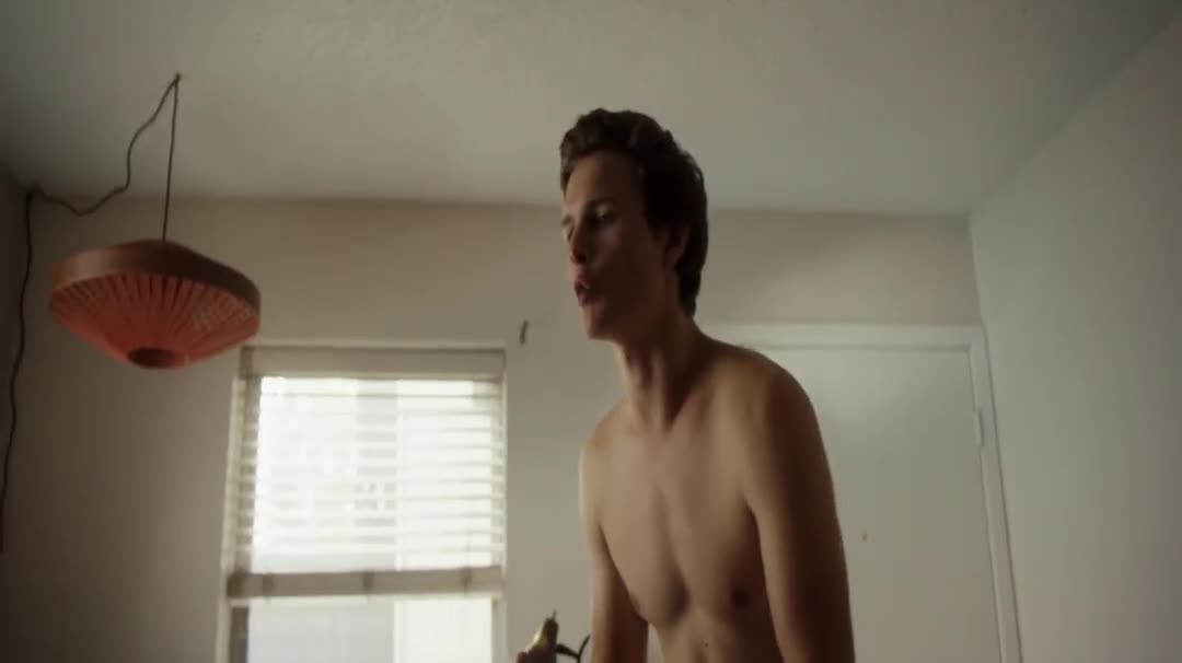 Klub miliardářů (Ansel Elgort,Taron Egerton,Kevin Spacey,Emma Roberts 2018 Životopisný Drama Bdrip 1080p ) Cz dabing mkv