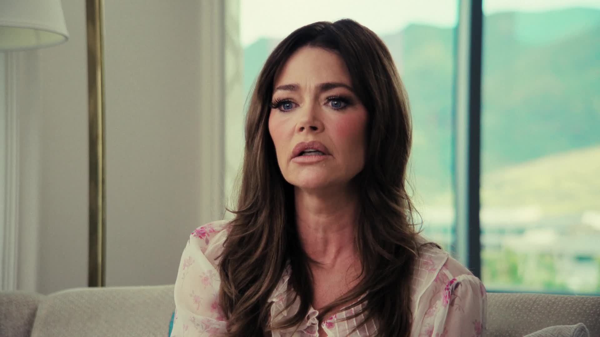 Alias Charlie Sheen S01E02 2025 DOCU CZ dabing HD 1080p mkv