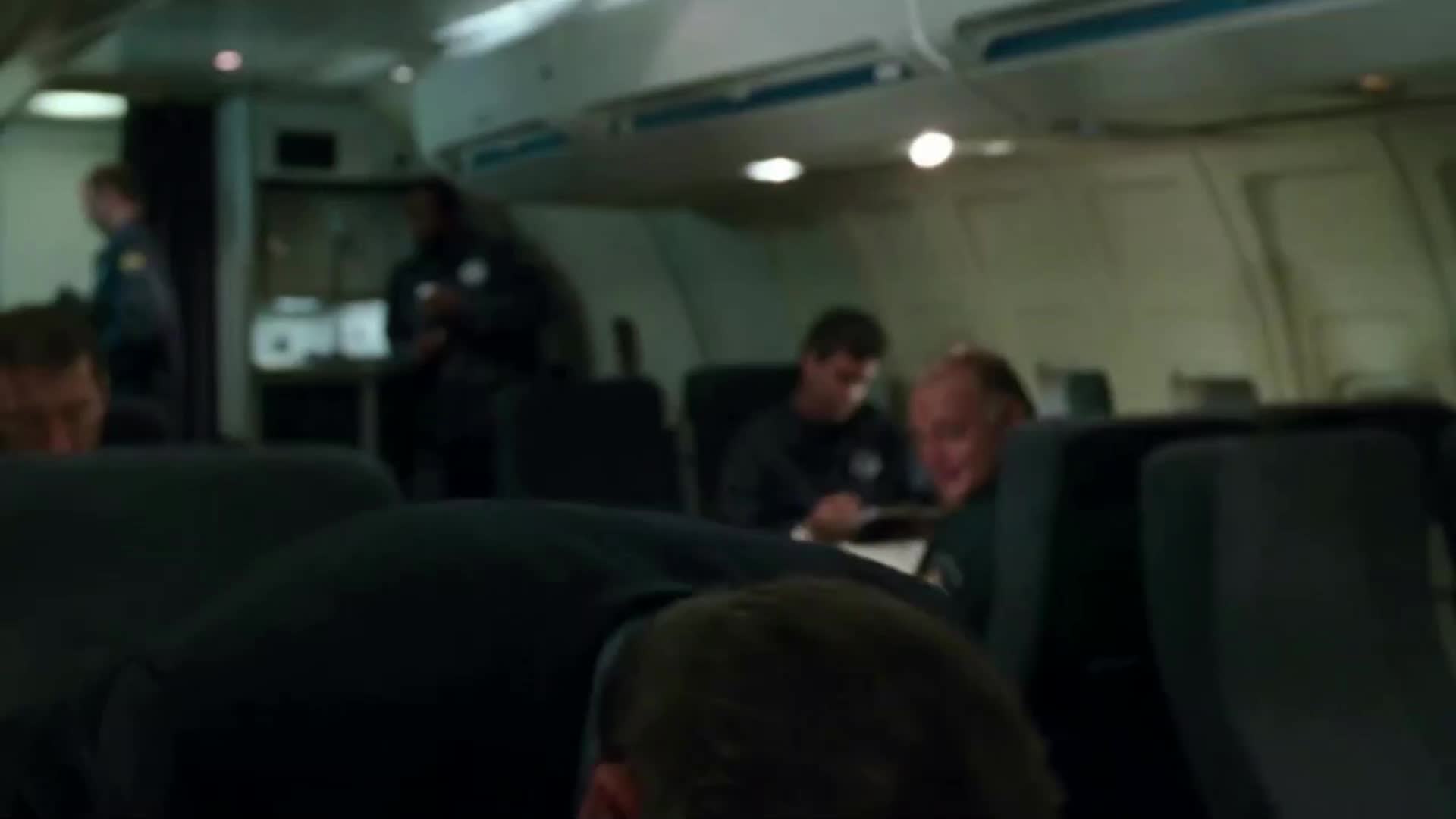 Šerifové (Tommy Lee Jones,Wesley Snipes,Robert Downey Jr 1998 Akční Krimi Thriller Bdrip 1080p ) Cz+Sk dabing mkv