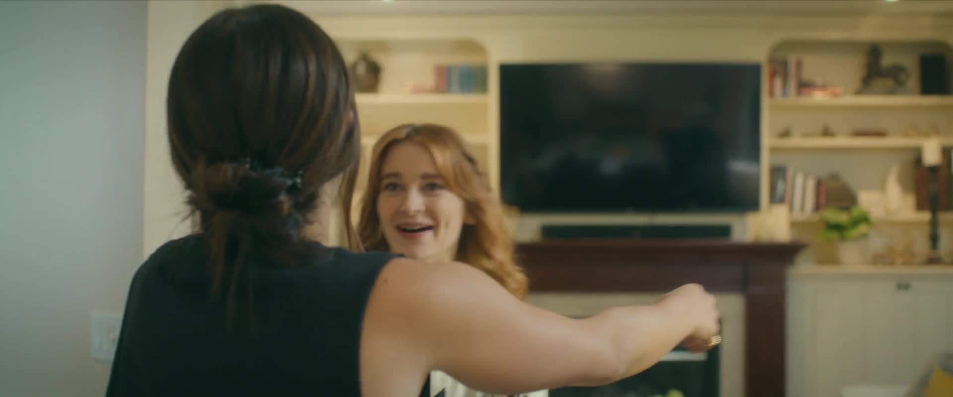 Psí námluvy (Lucy Hale, Grant Gustin, Christine Lee 2023 Komedie Bdrip 1080p ) Cz dabing mkv