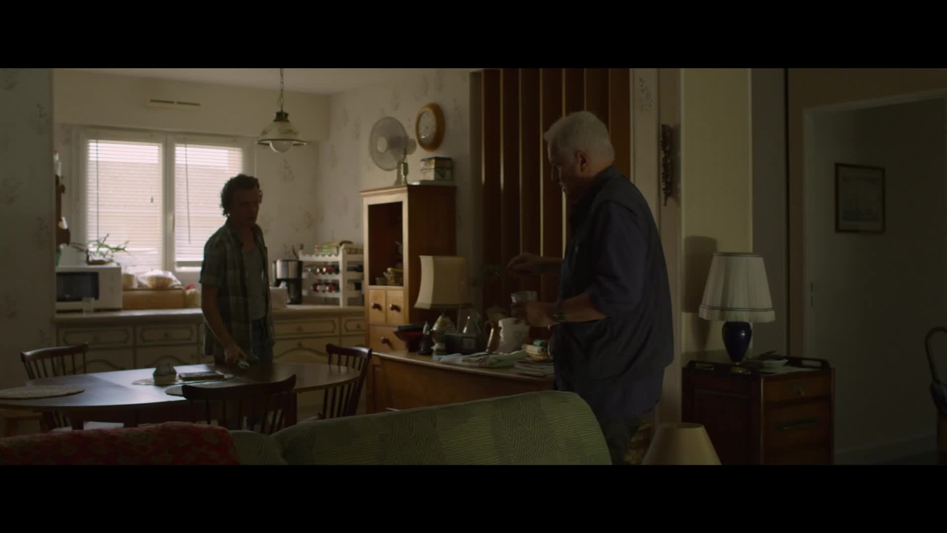 V plamenech 2023 CZ dab 1080p mkv