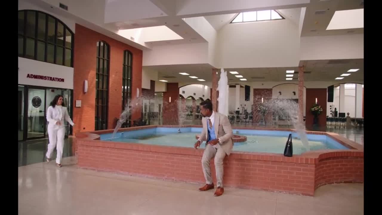 Honk for Jesus Save Your Soul 2022 CZ dab 720p mkv