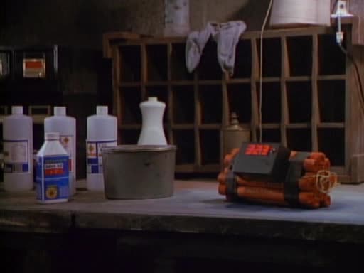 MacGyver 07x05 Coltonové avi