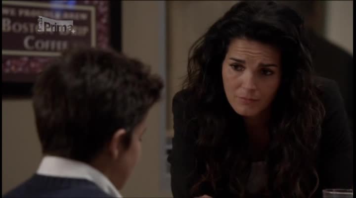 Rizzoli Isles Vraždy na pitevně 02x04 Dívka s hnědýma očima avi