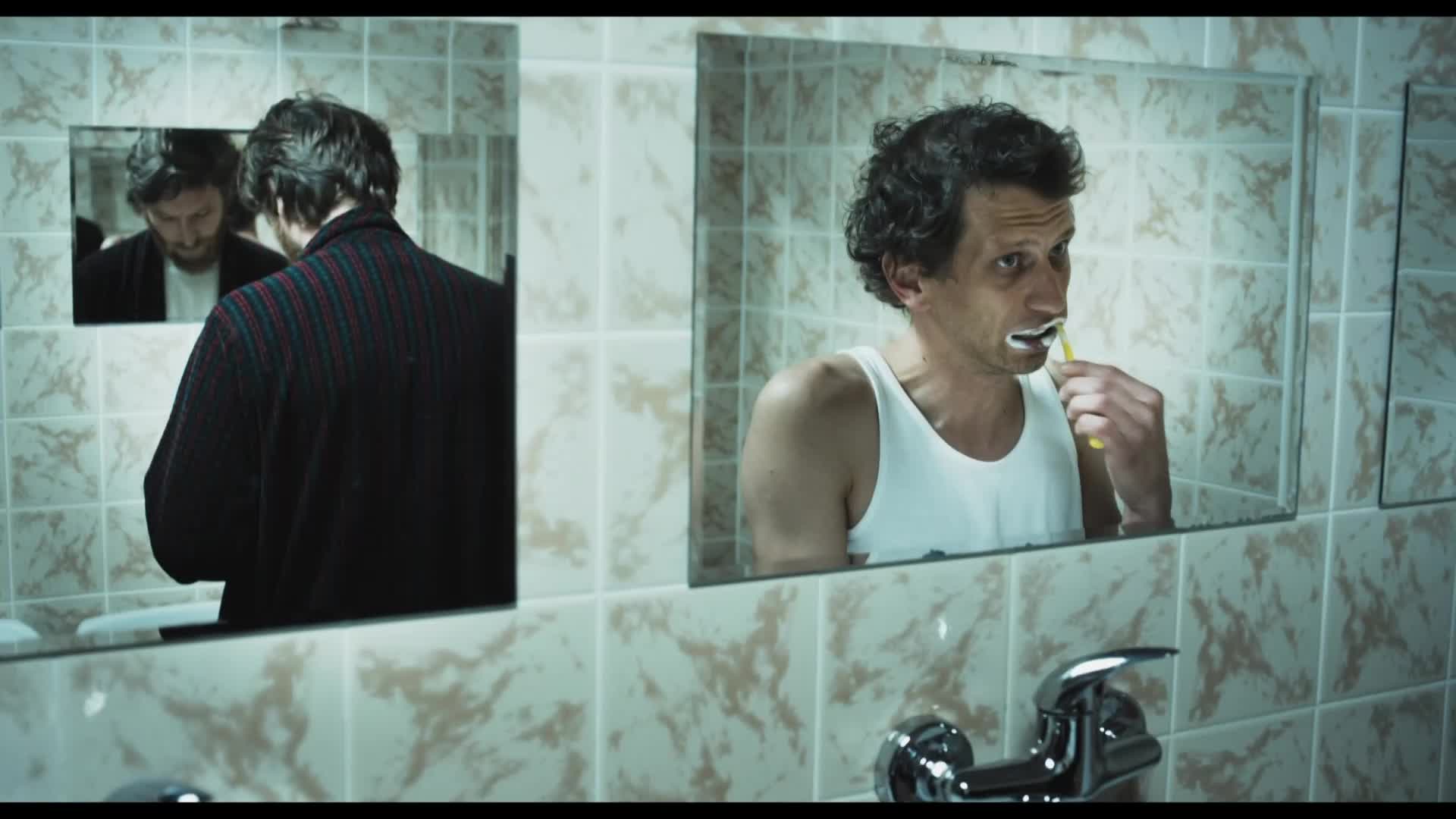Úsměvy smutných mužů {2018} drama, komedie AC3 5 1 1080p mkv