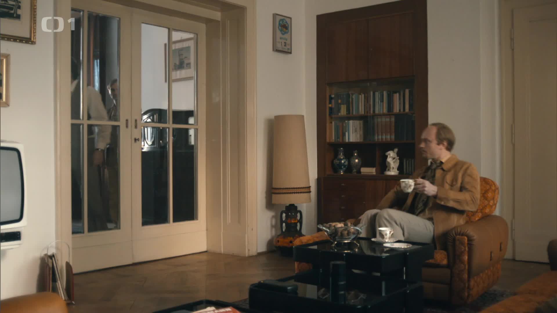 Svět pod hlavou S01E08 10 2017 CZ dabing 1080p FHD Rodinná záležitost ts