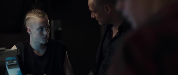 Nitro Rush Smrtící spiknutí (Guillaume Lemay Thivierge,Jean Nicolas Verreault,Raymond Bouchard 2016 Drama Krimi Akční Bdrip 1080p ) Cz dabing avi