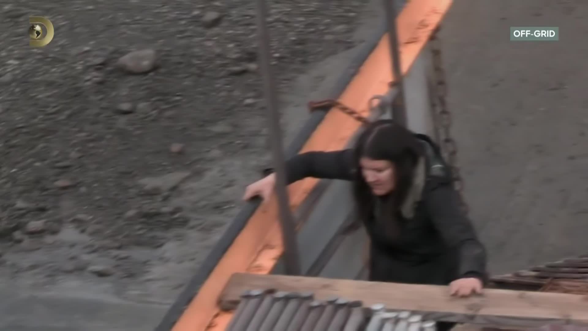 Aljaska posledni divocina 105 HEVC Jane a Charlote uspesne zahnali dobytek mkv