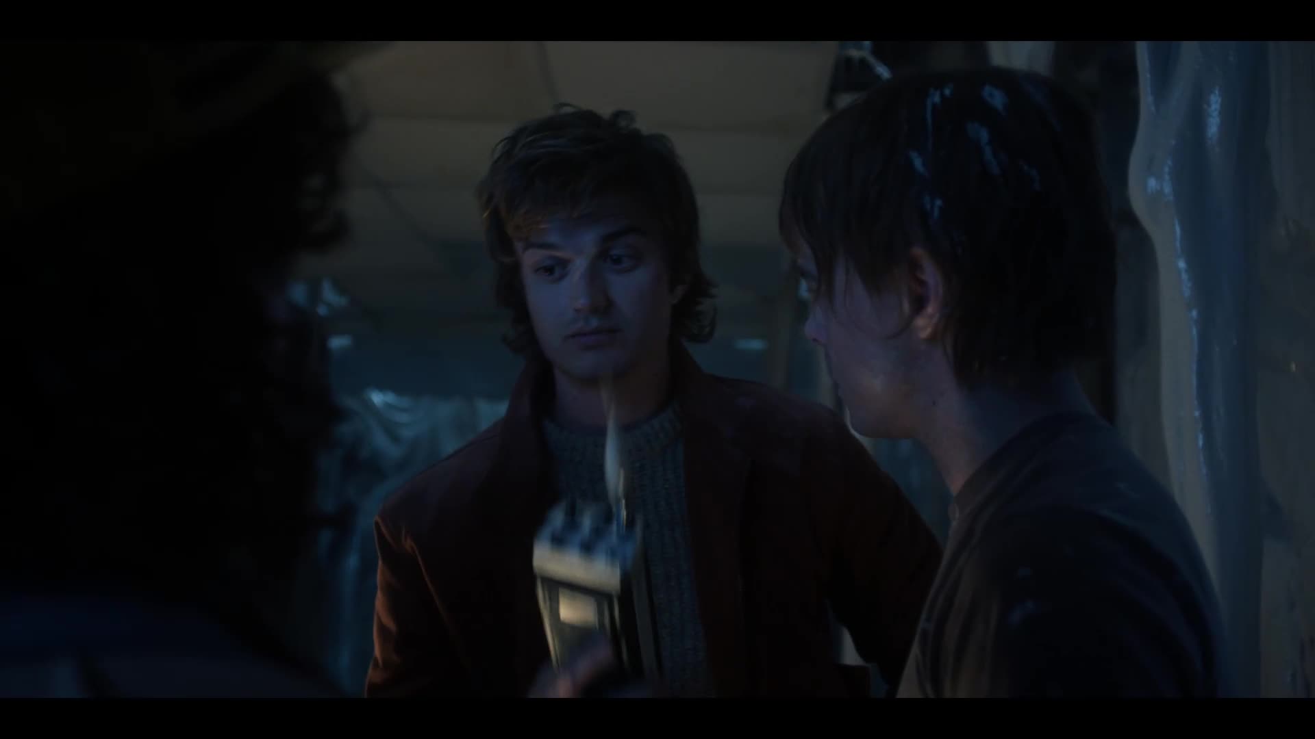 Stranger Things S05E07 {2025} kapitola sedmá AAC 5 1 1080p CZ dabing mkv