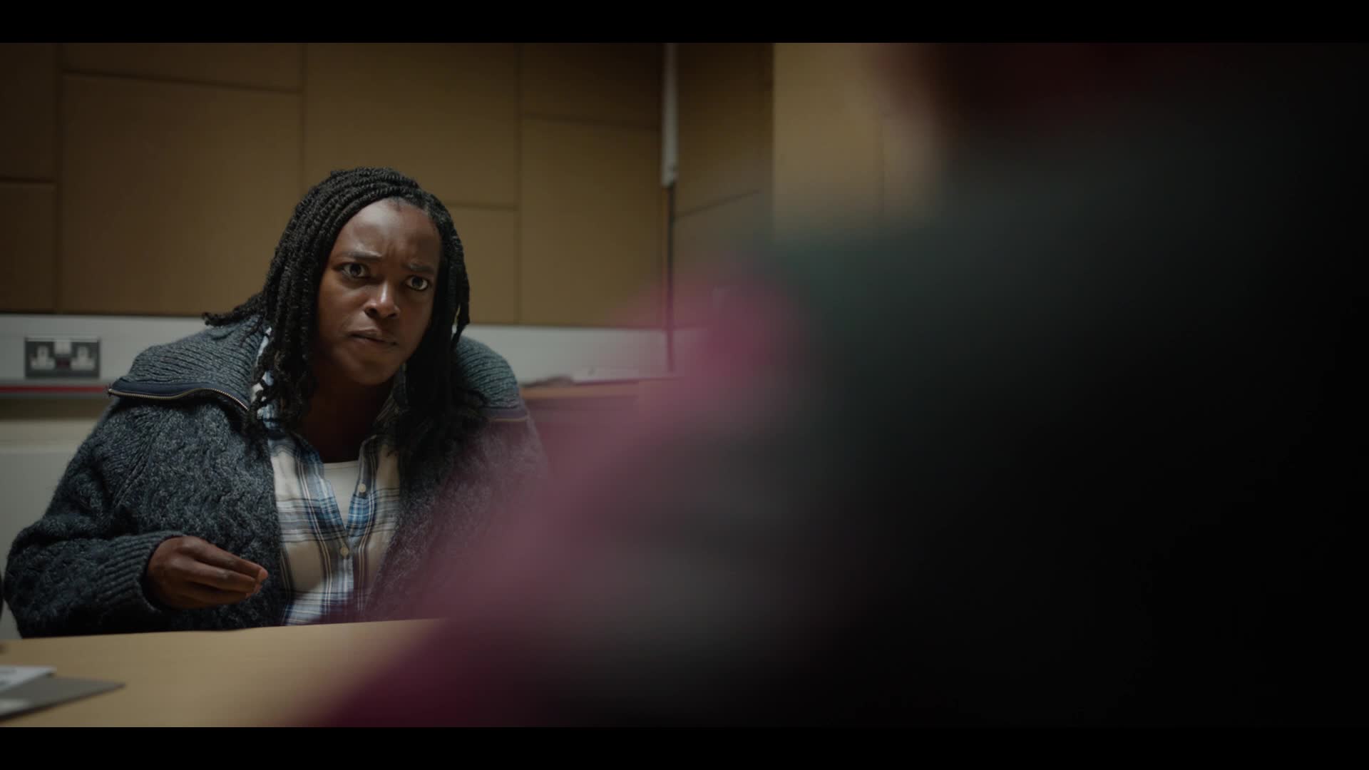 Temný pasažér S01E06 2024 CZ dabing HD mkv