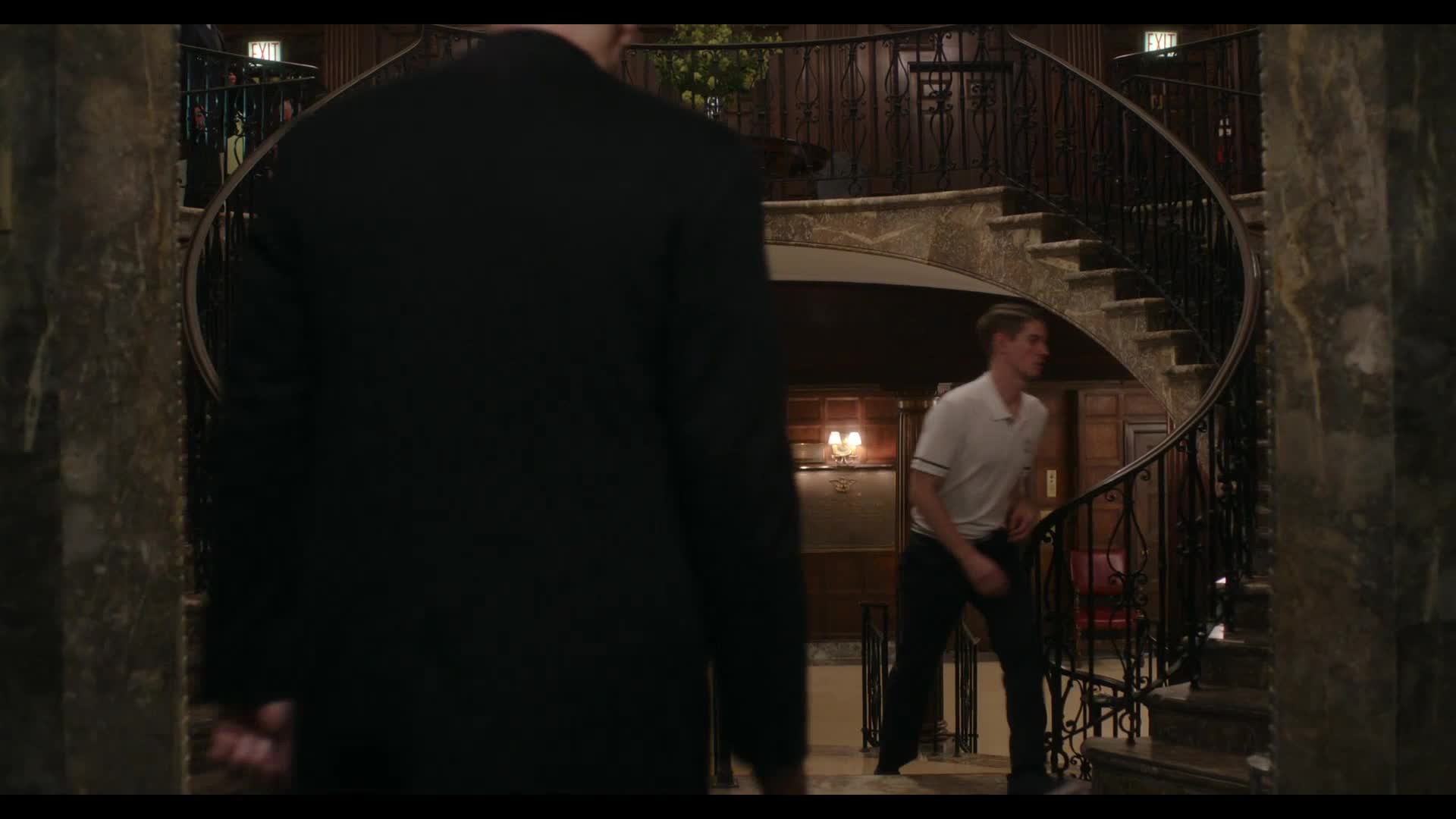 Neskutečná Anna S01E04 09 2022 CZ dab 1080p Vlk v rouše luxusním mkv