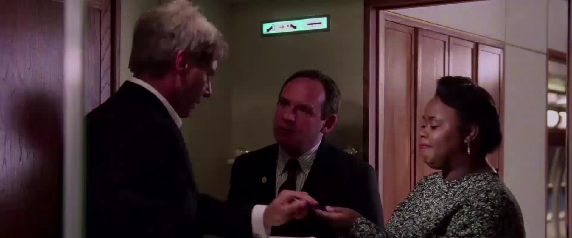 Air Force One (Harrison Ford, Gary Oldman, Glenn Close 1997 Akční Thriller Dobrodružný Drama Bdrip 1080p ) Cz+Sk dabing mp4