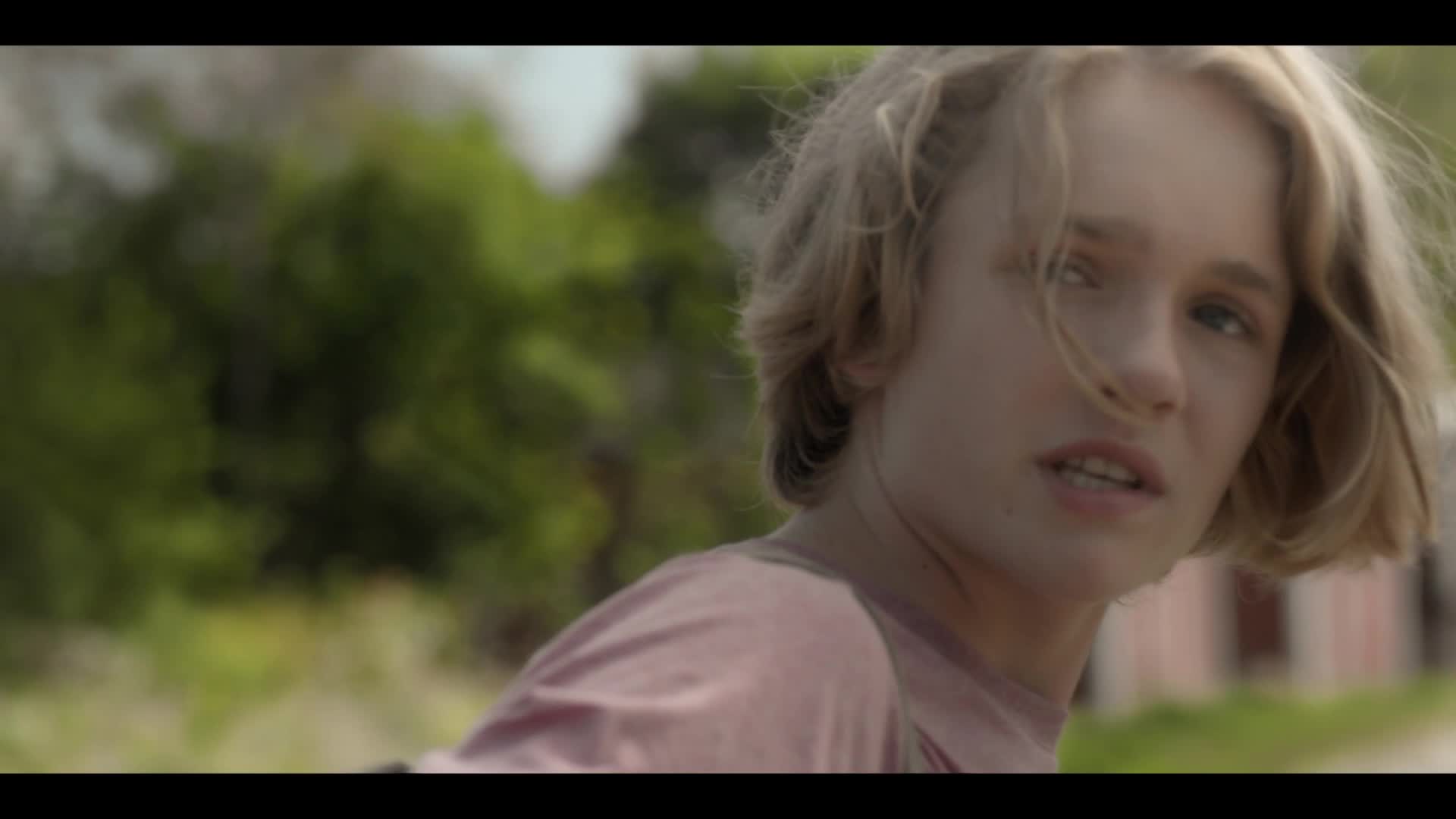 Návrat do Sullivan's Crossing S03E03 10 2025 CZ dab 1080p Pouta, která nás spoují mp4