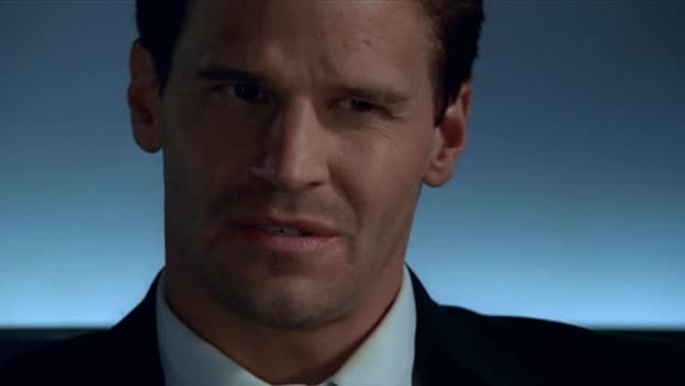 Sběratelé kostí 01x13 Zena v zahrade avi