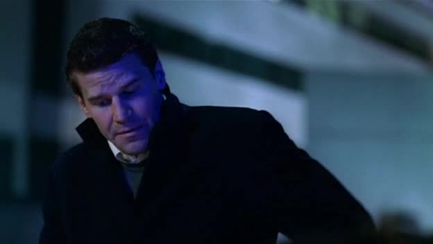 Sběratelé kostí s03e09 Santa Claus na blátě avi