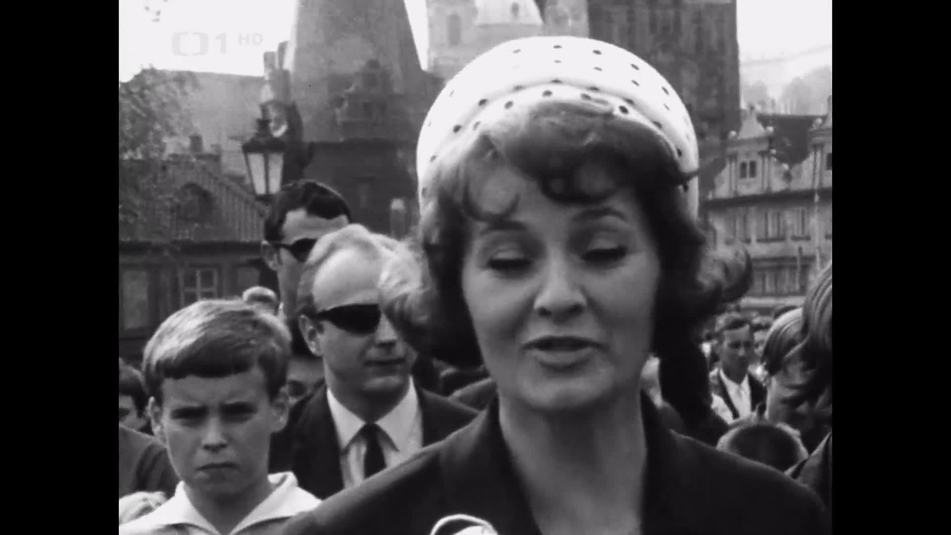 Písen pro Rudolfa III 2 Muž z Redingotu 1967 avi