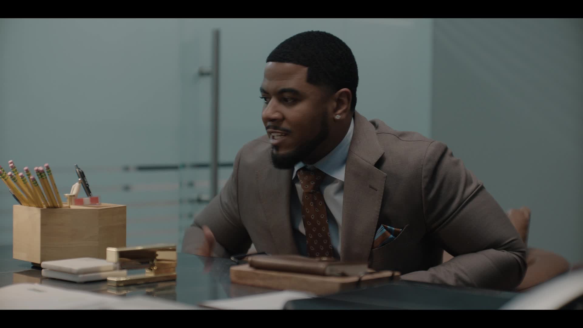 Beauty in Black S02E10 16 2025 CZ dab 1080p Boj o moc mkv