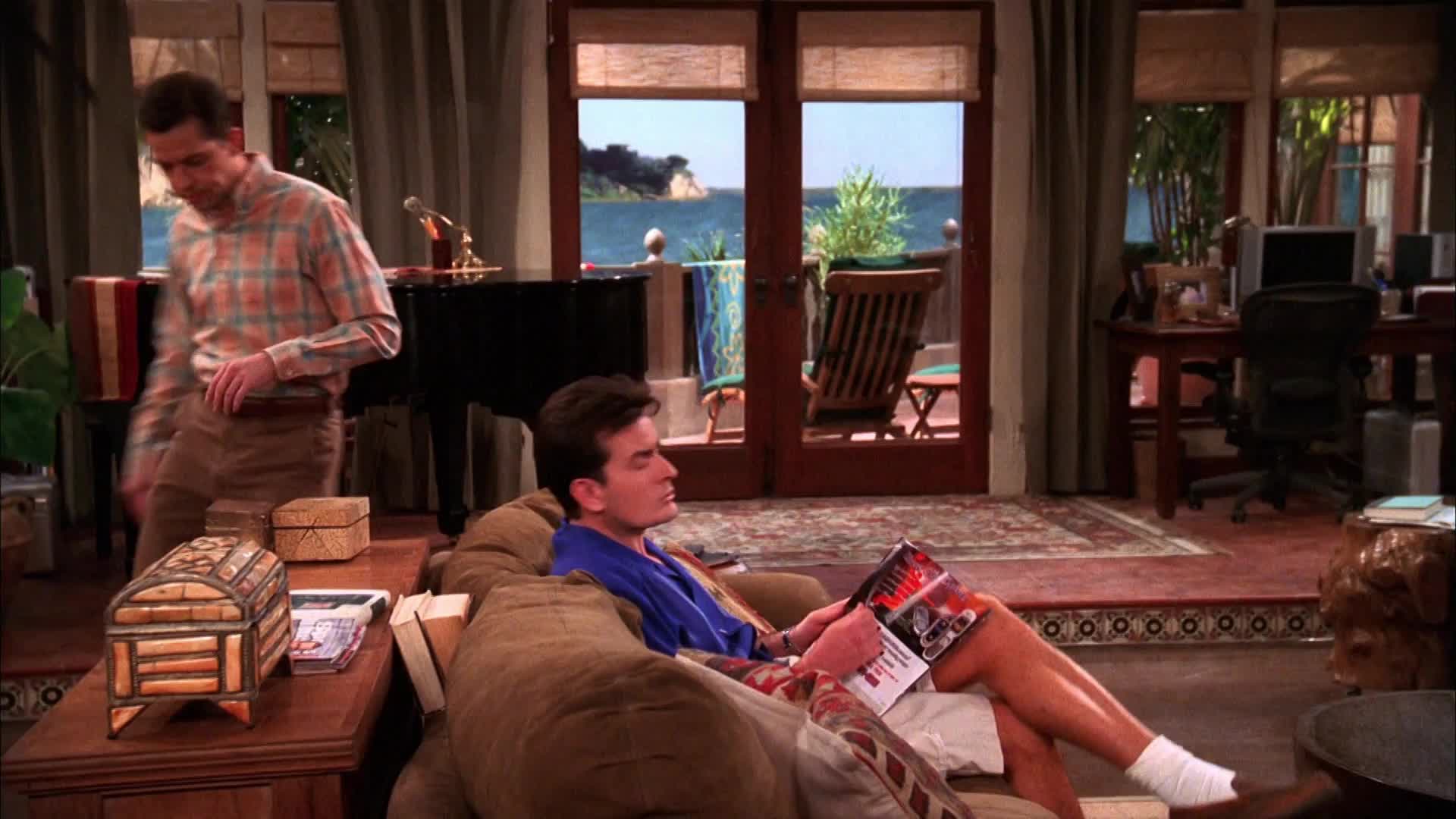 Dva a půl chlapa S02E13 24 2004 CZ dabing 1080p FHD Lekce polštiny mkv