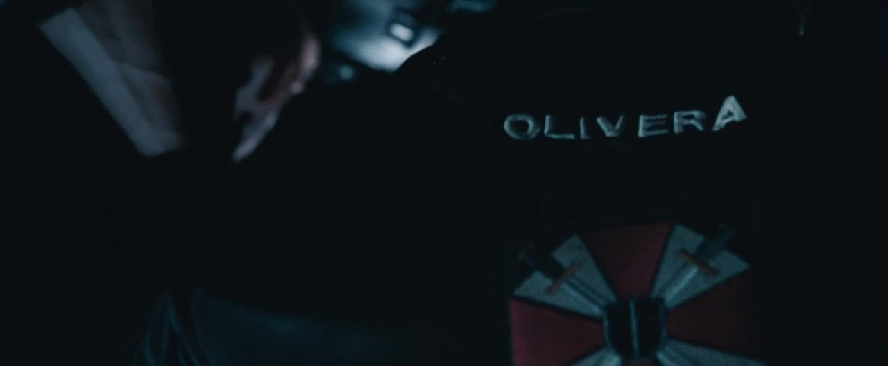 Resident Evil 2 Apokalypsa (Milla Jovovich,Sienna Guillory,Oded Fehr 2004 Akční Thriller Horor Sci Fi) Cz dabing+Cz titulky mkv