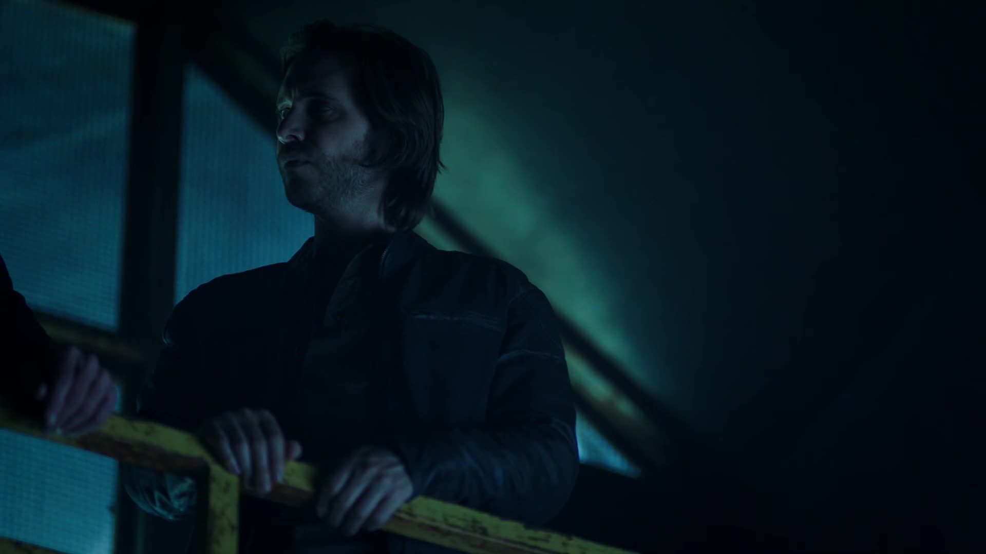 12 opic S04E09 11 2018 CZ dab 1080p Ještě minutu mkv