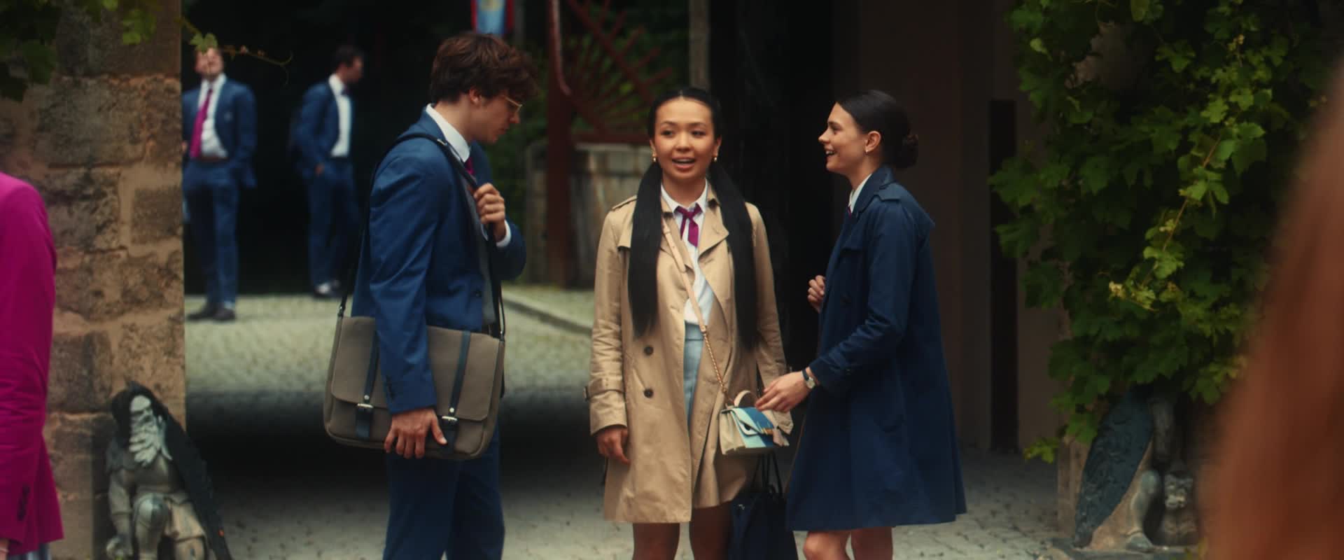 Maxton Hall: Svět mezi námi S02E01 2025 CZ dabing HD 1080p mkv