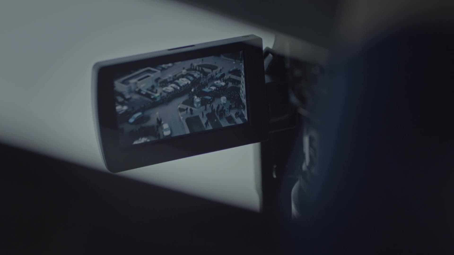 Pod šedivým nebem 2024 CZ dabing HD 1080p mkv