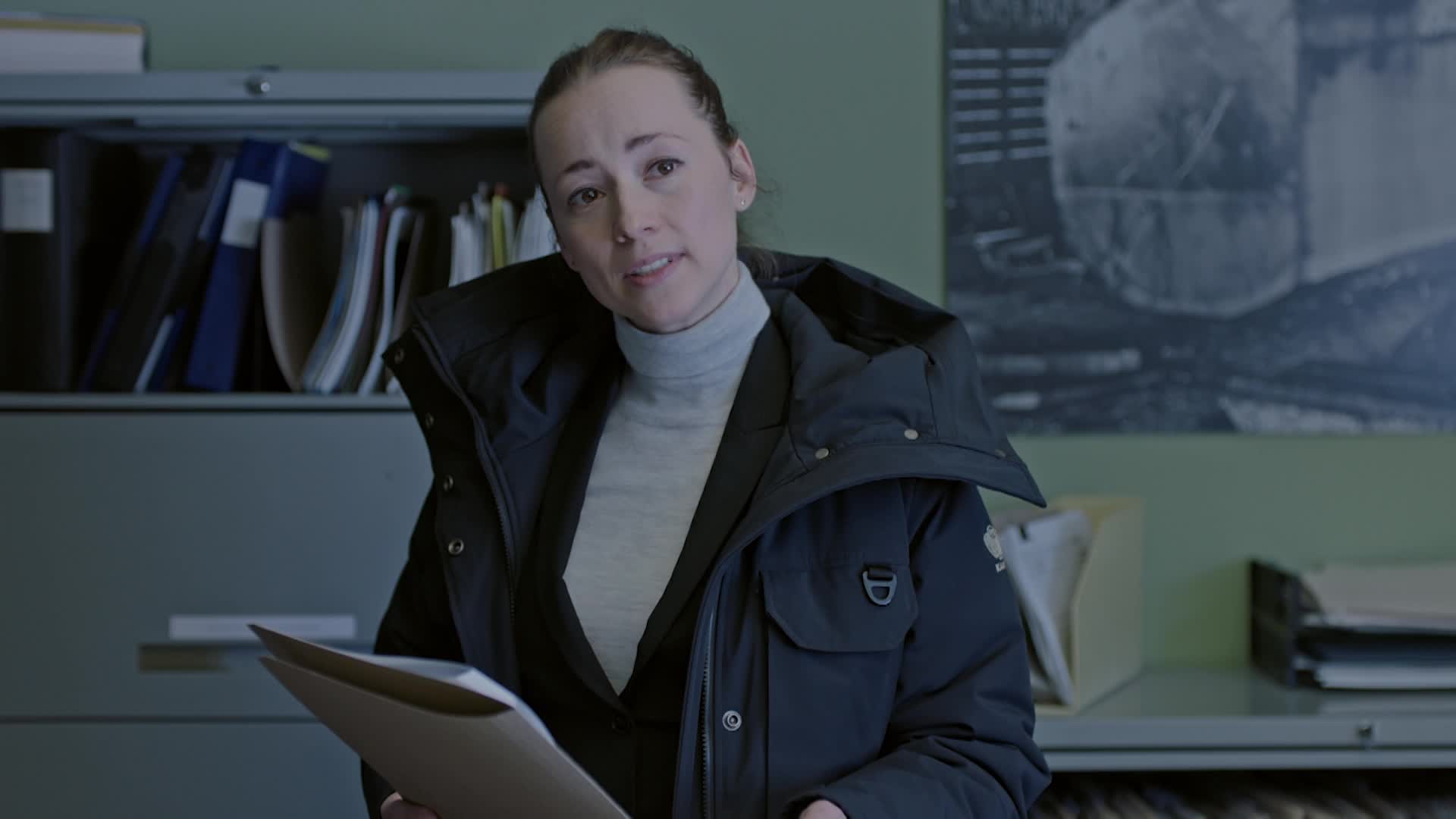 Cardinal S04E05 06 2020 CZ dab 1080p Než přijde noc Scott mkv