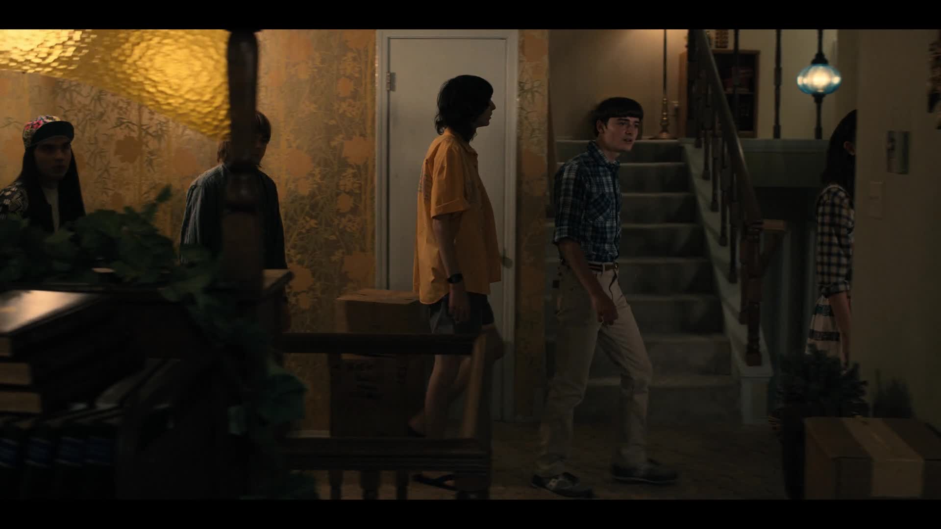 Stranger Things S04E03 09 2022 CZ dab Kapitola třetí Monstrum a superhrdina mp4