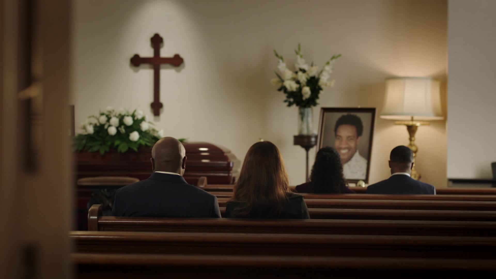 Nechutně bohatí S01E09 10 2020 CZ dab 1080p Římanům 12,21 mkv