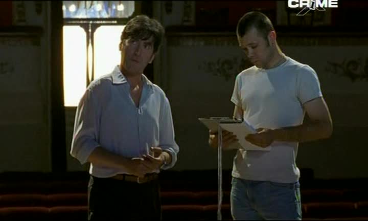 Don Matteo 3x06 Mrtvá na jevišti avi