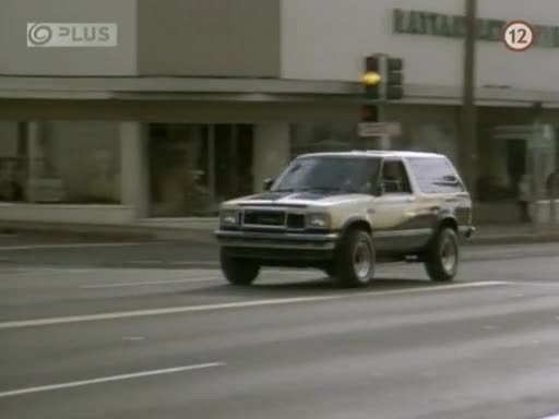 Magnum (Magnum P I ) S04E20 Snít je sladké mkv