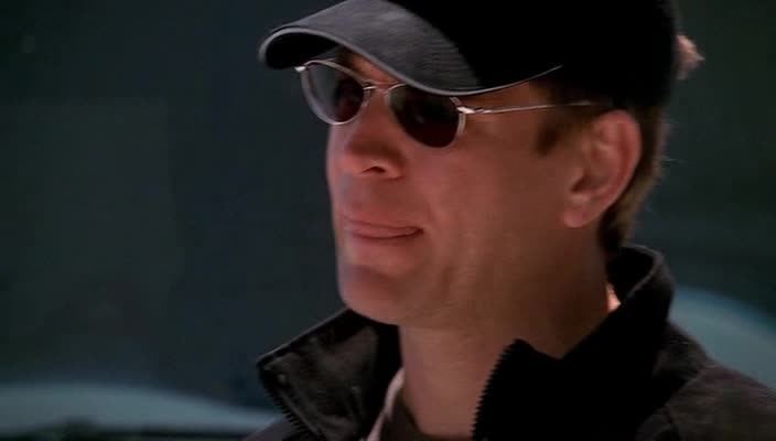 NCIS s02e21 Hrdina z malého města avi