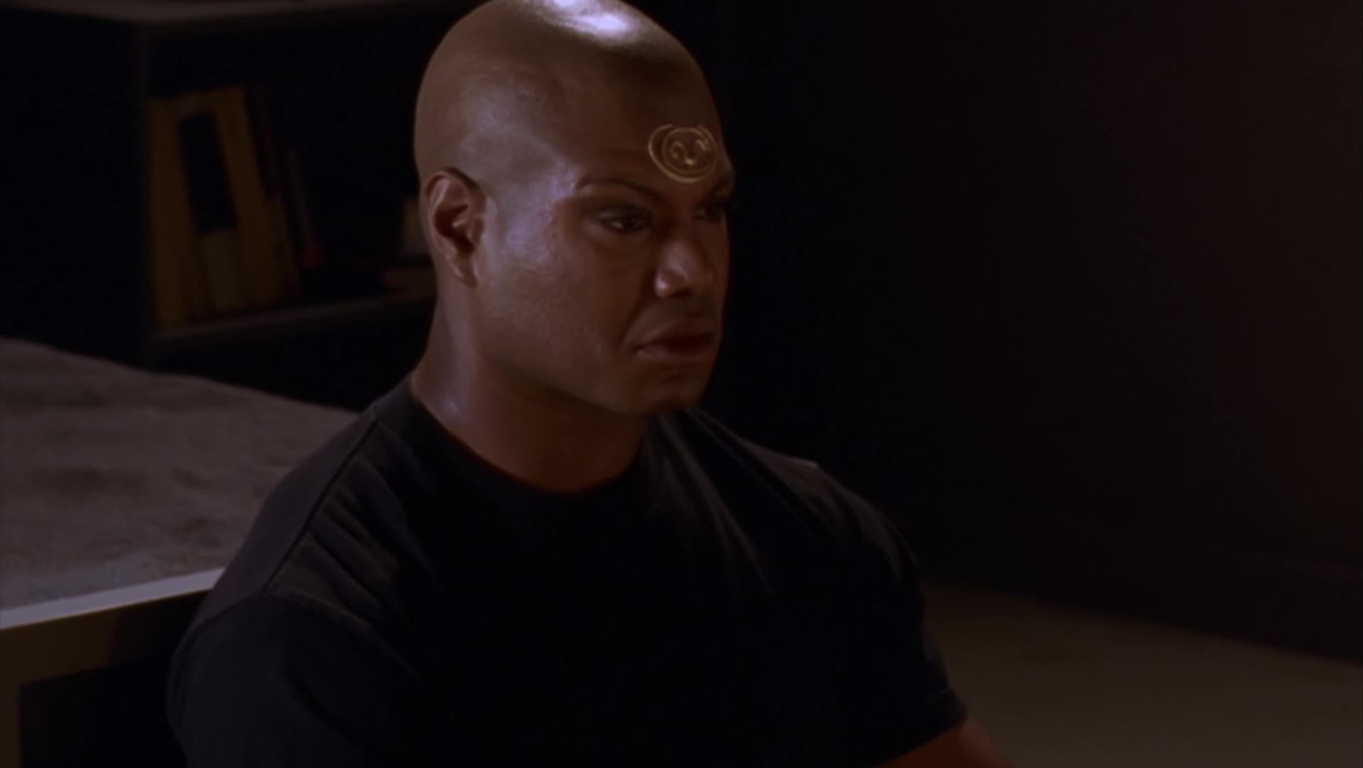 Hvězdná brána SG1 01x11 Pokrevní pouto mkv