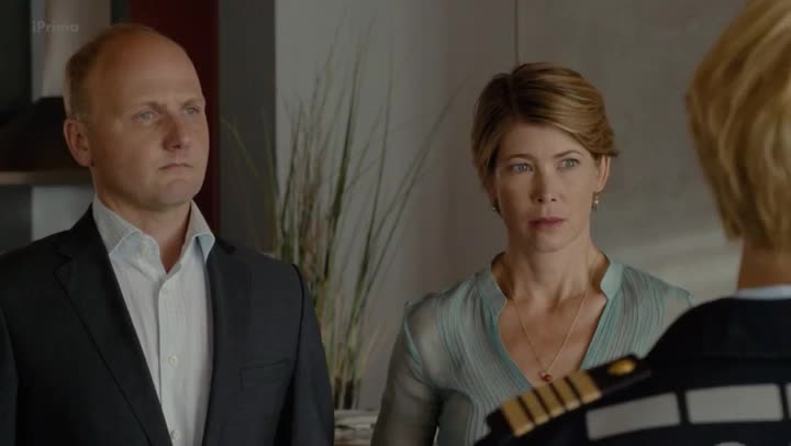 Pobřežní stráž S03E08 08 2019 CZ dab 400p Špatní kamarádi mkv